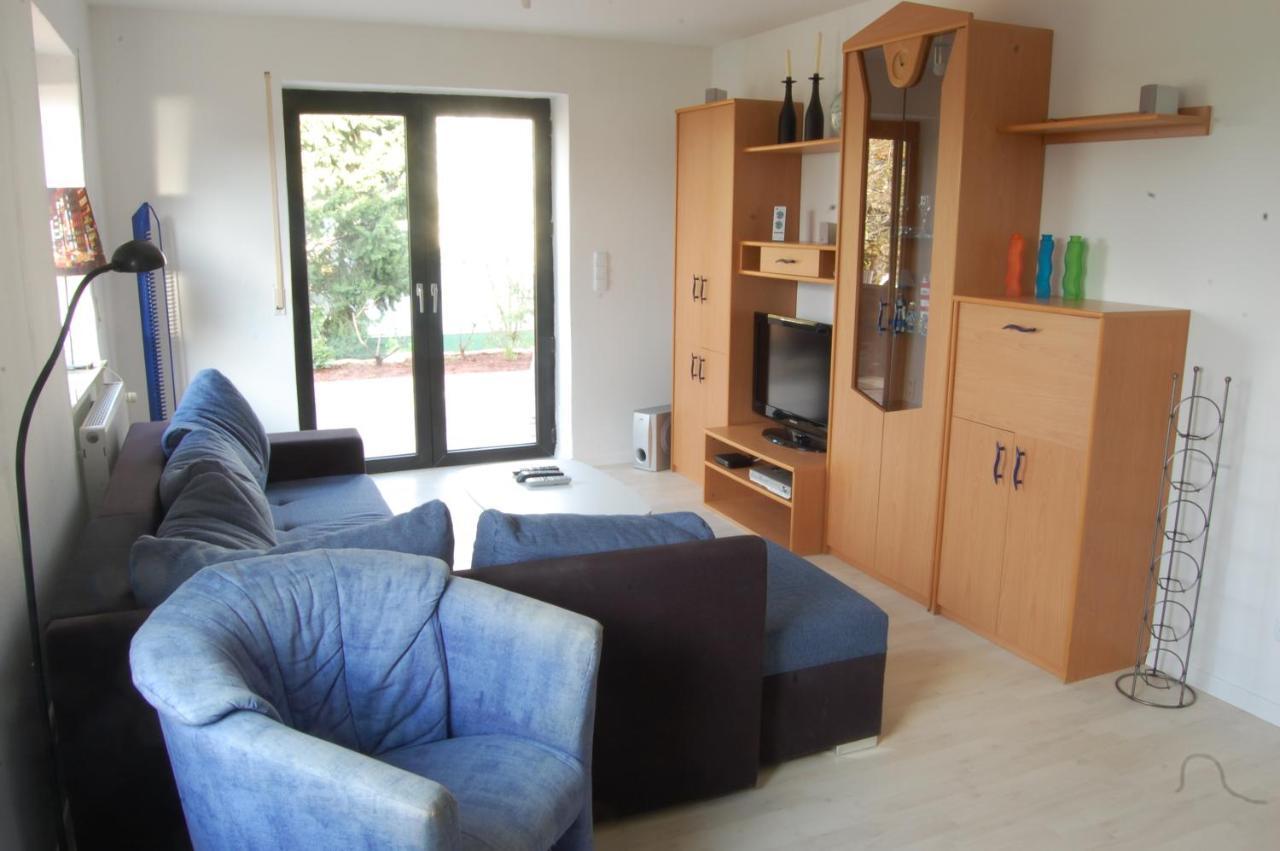 Wohnung Mit Kamin Terrasse Und Grill In Der Naehe Von Nuernberg Burgthann エクステリア 写真